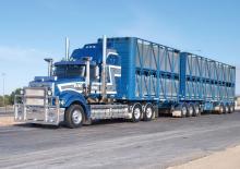 ट्रक ट्रैक्टर - ट्रैक्टर यूनिट Mack SuperLiner RWL712L CA494 ETAZ673A 4x2