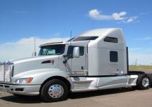 ट्रक ट्रैक्टर - ट्रैक्टर यूनिट Kenworth T610 760mm Mid roof MX 15 6x4