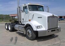 ट्रक ट्रैक्टर - ट्रैक्टर यूनिट Kenworth T800 Aerocab 62” Flat Top ISM 6x4