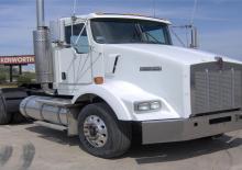 ट्रक ट्रैक्टर - ट्रैक्टर यूनिट Kenworth T800 Aerodyne 62” ISM 6x4