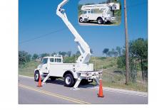 ट्रेलर माउंटेड आर्टिकुलेटिंग बूम लिफ्ट Altec A55E-OC