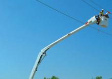 ट्रेलर माउंटेड आर्टिकुलेटिंग बूम लिफ्ट Altec AN32E