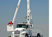 ट्रेलर माउंटेड आर्टिकुलेटिंग बूम लिफ्ट Altec AN50E-OC