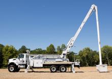 ट्रेलर माउंटेड आर्टिकुलेटिंग बूम लिफ्ट Altec AN67E-E100