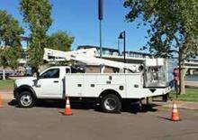 ट्रेलर माउंटेड आर्टिकुलेटिंग बूम लिफ्ट Altec AT237S