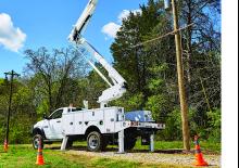 ट्रेलर माउंटेड आर्टिकुलेटिंग बूम लिफ्ट Altec AT48M/P
