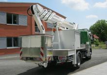 ट्रेलर माउंटेड आर्टिकुलेटिंग बूम लिफ्ट Blumenbecker - Hubmeister® HM 28 TKI