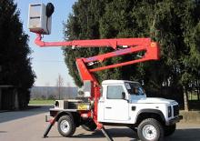 ट्रेलर माउंटेड आर्टिकुलेटिंग बूम लिफ्ट ISOLI MPT140 4x4