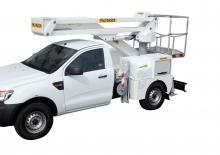 ट्रेलर माउंटेड आर्टिकुलेटिंग बूम लिफ्ट Palfinger P 130 A