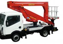 ट्रेलर माउंटेड आर्टिकुलेटिंग बूम लिफ्ट Palfinger P 200 AXE