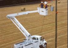 ट्रेलर माउंटेड आर्टिकुलेटिंग बूम लिफ्ट Altec TA50S