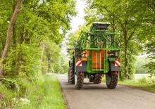 ट्रेल्ड फील्ड स्प्रेयर Amazone UG 2200 Special (21)