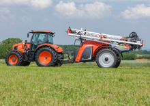 ट्रेल्ड फील्ड स्प्रेयर Kubota XTS3-3.200l iXflow-E