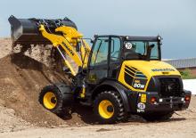 व्हील लोडर Komatsu WA80M-7 