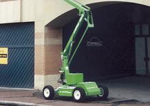 व्हील्ड आर्टिकुलेटिंग बूम लिफ्ट Niftylift HR 10