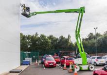 व्हील्ड आर्टिकुलेटिंग बूम लिफ्ट Niftylift HR17N