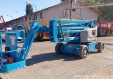 व्हील्ड आर्टिकुलेटिंग बूम लिफ्ट Genie Z-45/25 RT
