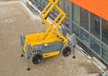 व्हील्ड सिज़र लिफ्ट Haulotte Compact 12 DX