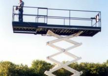 व्हील्ड सिज़र लिफ्ट Lift-A-Loft MSP25