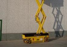 व्हील्ड सिज़र लिफ्ट AIRO SF 630 E