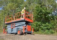 व्हील्ड सिज़र लिफ्ट Skyjack SJ 9250