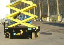 व्हील्ड सिज़र लिफ्ट AIRO X 12 EN