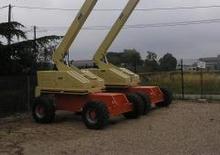 व्हील्ड टेलीस्कोपिक बूम लिफ्ट JLG 40 H