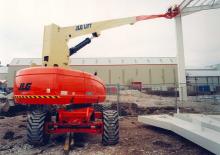 व्हील्ड टेलीस्कोपिक बूम लिफ्ट JLG 860SJ