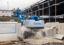 व्हील्ड टेलीस्कोपिक बूम लिफ्ट Genie S-40 XC