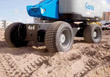 व्हील्ड टेलीस्कोपिक बूम लिफ्ट Genie S-85 HF