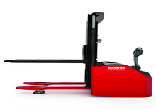 वॉकी स्टेकर Manitou ES 820 LI