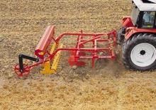 कल्टीवेटर Pöttinger Synkro 2600