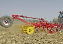 कल्टीवेटर Pöttinger Synkro 6003 T
